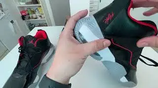 JORDAN STAY LOYAL 2021