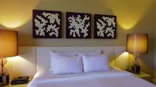 Luxury Spa King Bed | Atlantis Casino Resort Spa