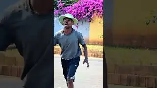 He abandoned the scooter 🛴 😂