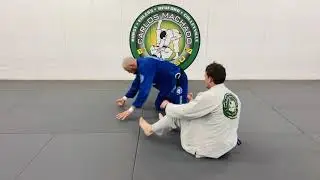 The Von Flue Lock Down Guillotine Escape & Submission from Bottom Mount to Half - Greg Hamilton BJJ