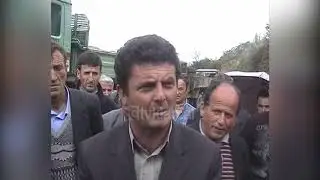 Policia u ndërpret punën, banorët e fshatrave të Skraparit në protestë - (18 Prill 2005)