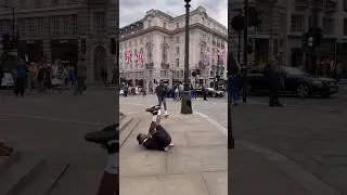 Brits trying American football on the street 🤦🏾&zwj;♂️😂