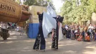 Перфоманс на ходулях &laquo;Равновесие ветра&raquo;, театр 
