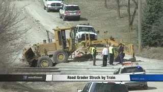 WOWT 6 News Live at 5 Road Grader Struck By Train