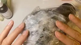 Cheap microphone🎙 asmr | Skincare🧴 on plastic wrap | crackling/stroking | No talking 無人聲 대화 금지
