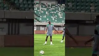 Victor Osimhen In training for the big game against Benin 🇧🇯 #SuperEagles #Osimhen