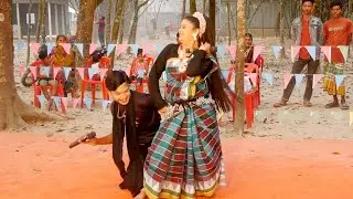 ও সাহেব হাত ছারো আমার বলি যে তোমারে। ঝমুর নায়িকা তানিয়া ও চঞ্চল। কাজল রেখা যাত্রা গান