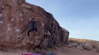 Teepee Dyno (V2) - Tall Beta: Moe&rsquo;s Valley bouldering [Pfiff]