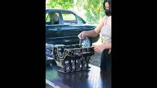 Ферма Сяолин &mdash; Девочка вытащила из пруда залитый водой автомобиль