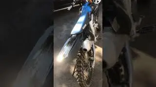 2019 suzuki rmz250 start up with all black UFO plastics.
