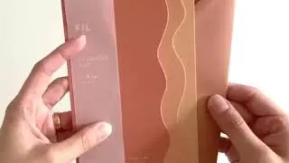 Terracotta geboortekaartje met kapvorm jongen