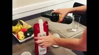 Wine bag and silicone collapsible cups - Trinken Products