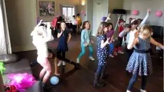 Musical statues game