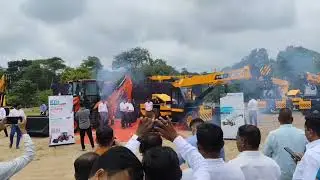 #F1555XT #BLX75 #BSVReady #Next #HeavyEquipment #ConstructionSolutions #BackhoeLoader #CraneLaunch 