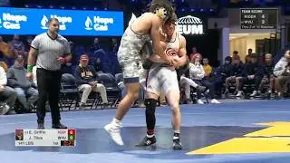 141lbs Jordan Titus (West Virginia) vs Elijah Griffin (Rider)