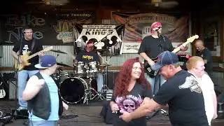 The Uncrowned Kings feat. Darren Ray - 