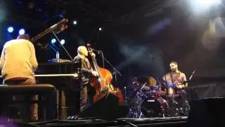 Daniel Dor with Avishai Cohen Trio @ Jazz au Phare