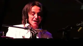 Alberto Fortis - INFINITÁ INFINITA (live piano e voce)