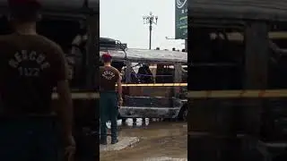 Bhalwal Punjab Pakistan Van caught Fire due cliynder blast