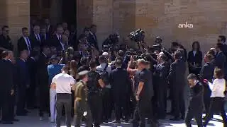 Cumhurbaşkanı Erdoğan ve devlet erkanı Anıtkabir'de