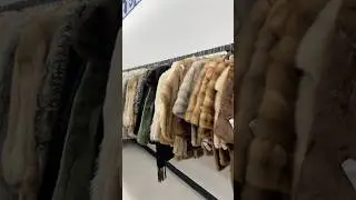 Vintage Fur Shopping Vlog #furcoat #vintagefur #thriftstorefinds