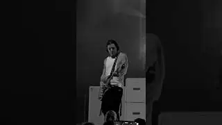 Bush performing 