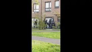 Six arrested in connection with gang war after armed police raid homes #shorts #crime #news #police