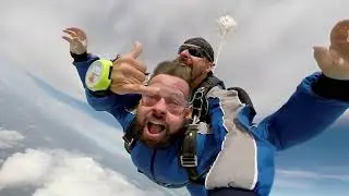 Skok ze spadochronem Przasnysz - Maciek 9.09.2018 - Skoczek.eu
