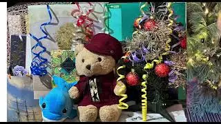 Super Bear Garrick and Dolphin Henry wish Уou a Happy New Year at the Music Cafe#new#shorts#newyear