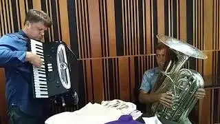 Michael Ward-Bergeman discovers the bass accordion