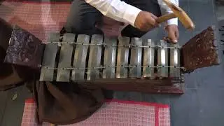 Gesuri Gangsa Polos