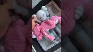 Unboxing Kaws All Gone Open Edition Grey