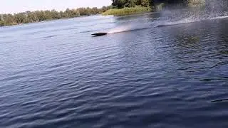 Bergung des MHZ Tsunami nach Neuaufbau im See versenkt RC Rennboot Crash