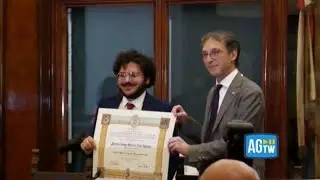 Università Bologna, il rettore: «Grazie Zaki ci hai insegnato a resistere». Consegnata la...