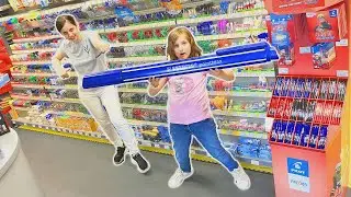 School Supplies Hunt with Athena! Back to School Tips