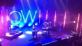 Midnight Moon || Oh Wonder live Terminal 5 New York City HD