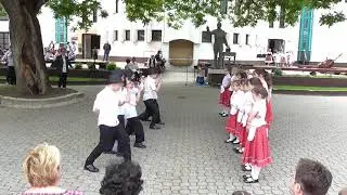 Gyöngykoszorú Gyermekcsoport - Tardonai karikázó és egy incselkedő