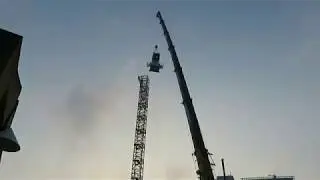 Montage grue &agrave; tour Liebherr 280 EC-H (Eiffage)