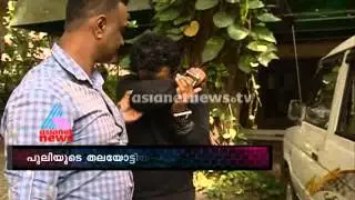Three person arrested with tiger skin, nail and bones
