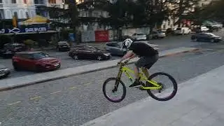 URBAN FREERIDE | Commencal V3 Fr