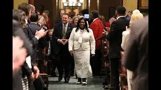 Rep. Brenda Carter Escorts State officials for the 2019 State of the State
