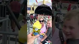 NEW Minion Land! Universal Studios Orlando! 4K (2023) #hartfamvlog #minions #universalorlando