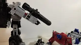 Sinister Sunday Transformers Siege Voyager Megatron