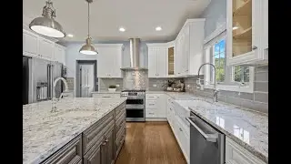 Updated Gorgeous Kitchen On A 1.43 Acre Lot-Eric Purcell
