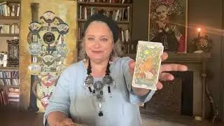 Capricorn July 2023. Letting go! Mystic Witch Tarot