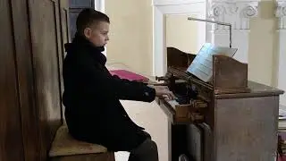 &Eacute;bredj ember, m&eacute;ly &aacute;lmodb&oacute;l