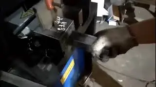 45 degree angle cutter hydraulic square hole puncher Steel pipe punching machine