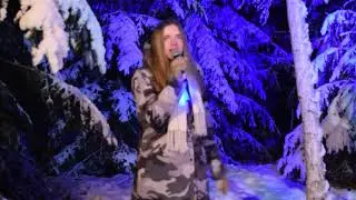 Priecīgus Ziemassvētkus!  LAI TEVI SARGĀ UN PALĪDZ DIEVS.  Sveiciens no Ritentiņiem!