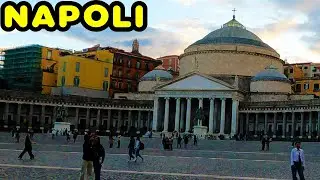 Exploring the Piazza del Plebiscito in Napoli (Naples), Italy [4K]