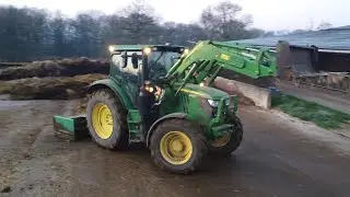 Curage de la stabulation tout les 3 jours 🐄💩